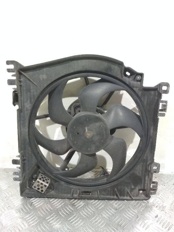 вентилятор радиатора Renault Modus 2 поколение 2009, 8200966248 - фото №1