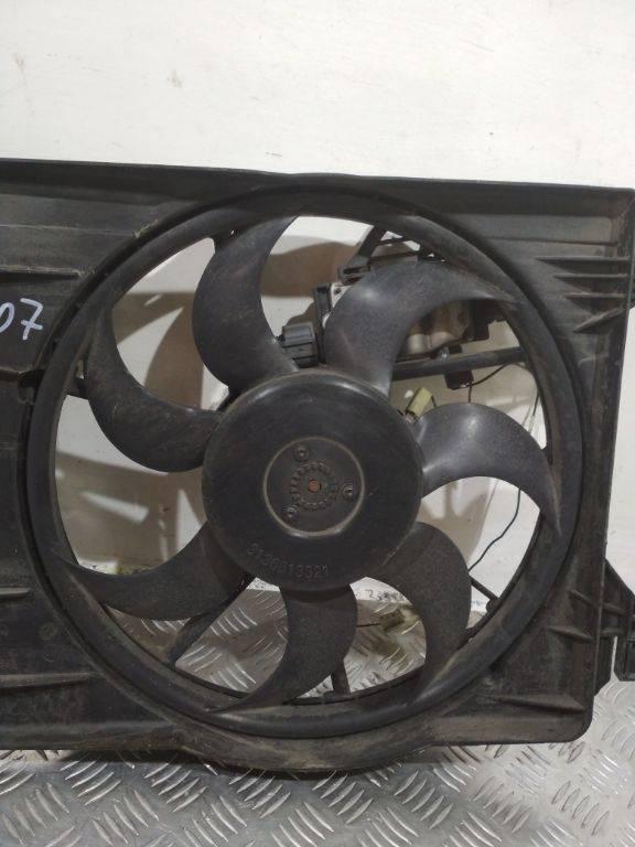 вентилятор радиатора Mazda 3 BL 2009, 2.2 л., дизель, 3137228047 - фото №1