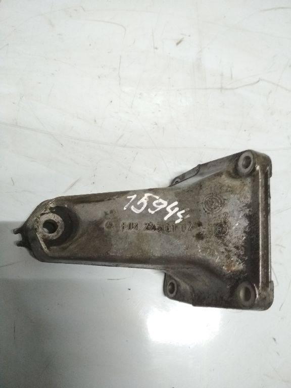 подушка крепления двигателя Mercedes-Benz C-Класс W203/S203/CL203 2000, 2.5 л., дизель, МКПП, 6042230104 - фото №1