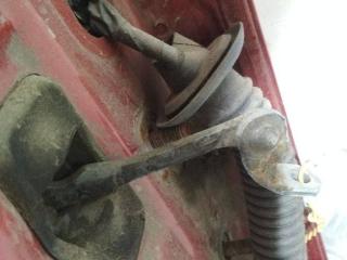 ограничитель открывания двери Renault Sandero Stepway 1 поколение 2012