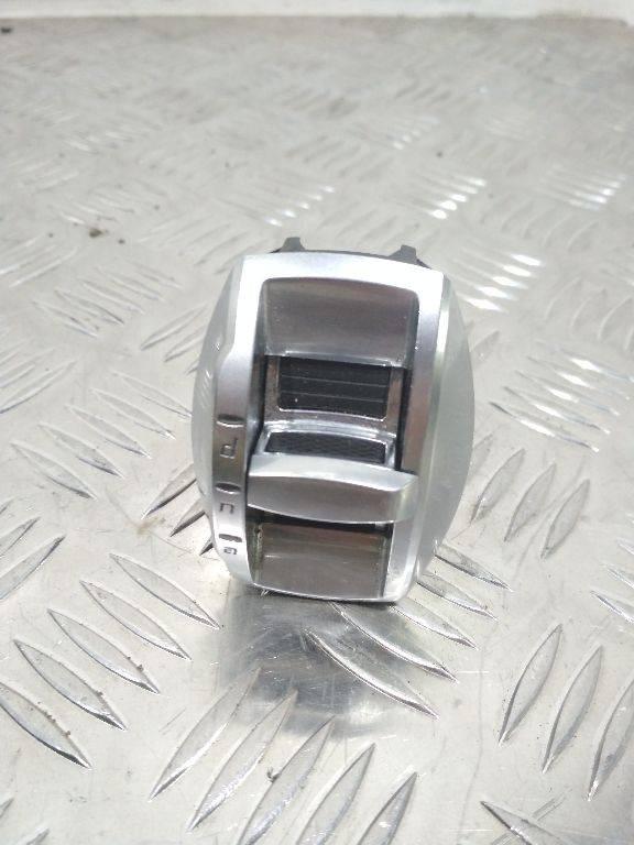 кнопка (выключатель) Alfa Romeo Giulietta 940 2011, 156091264 - фото №1