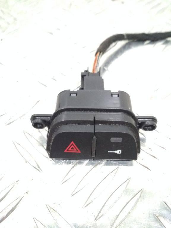 кнопка аварийной сигнализации Alfa Romeo Giulietta 940 2011 - фото №1