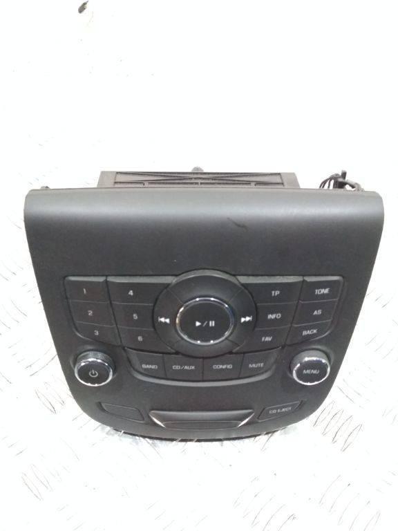 магнитола Chevrolet Orlando 1 поколение 2010, 95020065 - фото №1