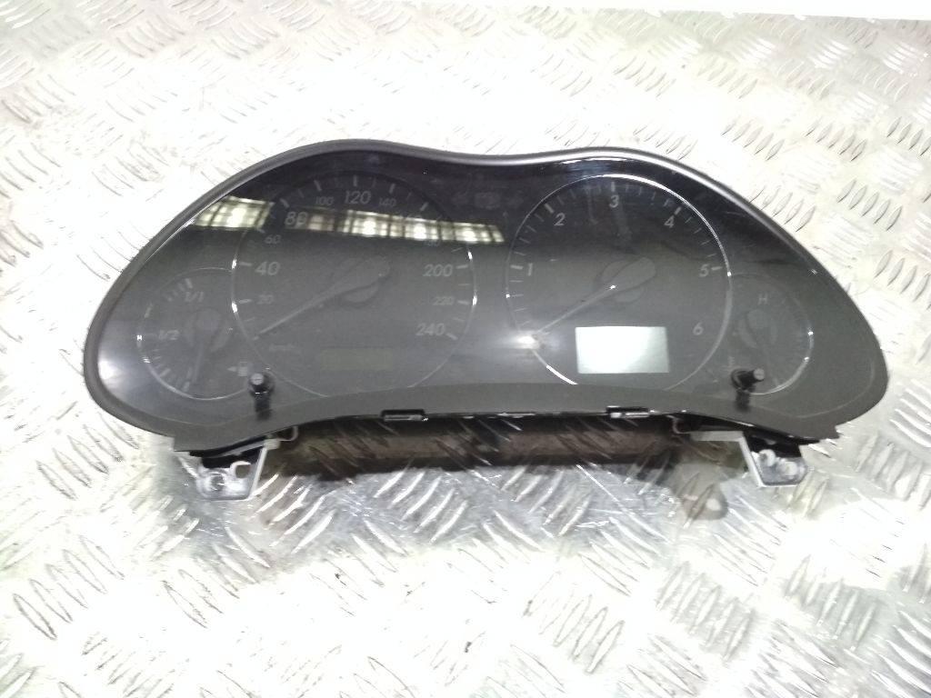 щиток приборов (приборная панель) Toyota Avensis 3 поколение (T270) 2008, 83800-05C00-C - фото №1