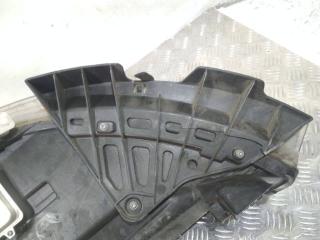 крепление фары правой Citroen C4 Picasso 1 поколение 2007, 164726-00