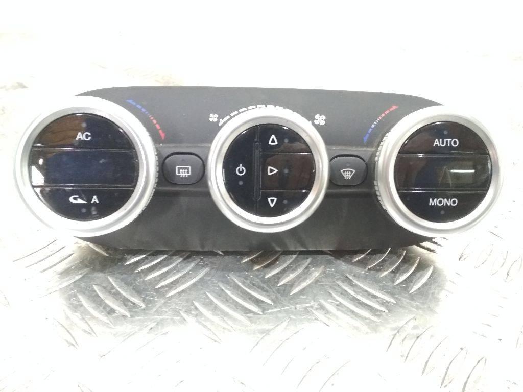 блок управления печки / климат-контроля Alfa Romeo Giulietta 940 2011, MAGNETI, MARELLI, 5556000902 - фото №1