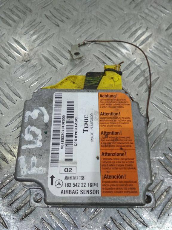 блок AirBag Mercedes-Benz M-Класс W163 2000, 1635422218 - фото №1