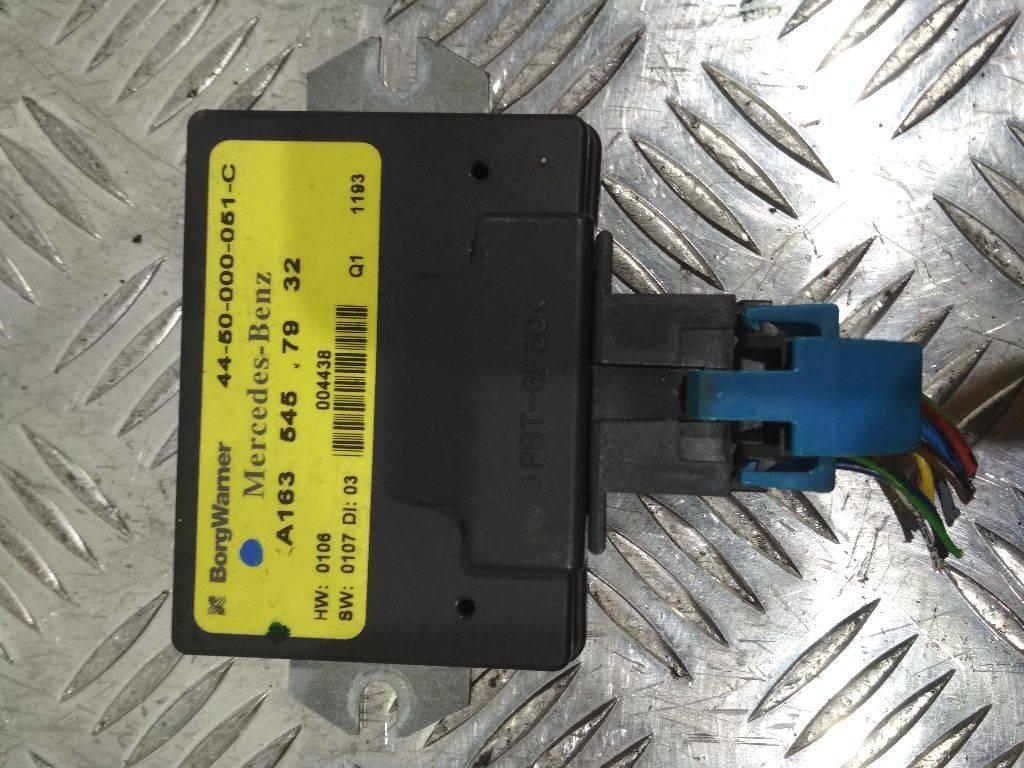 блок управления раздаткой Mercedes-Benz M-Класс W163 2000, A1635457932 - фото №1