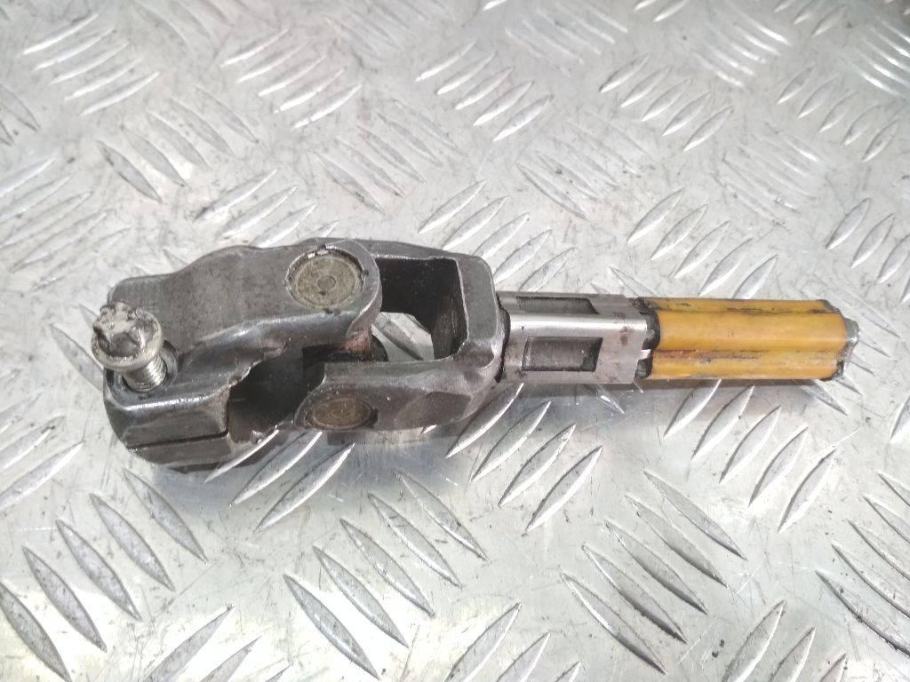 рулевой карданчик Opel Vectra B 1996 - фото №1