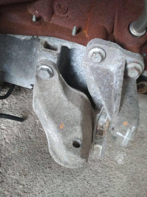 подушка крепления двигателя Renault Scenic 3 поколение 2009, 1.5 л., дизель, МКПП - фото №1