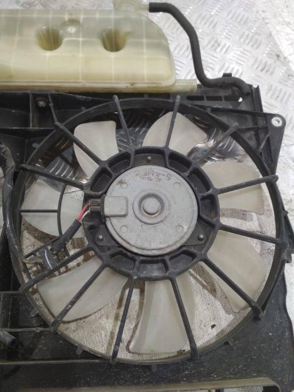 вентилятор радиатора Toyota Avensis 3 поколение (T270) 2008, 1680008590 - фото №1