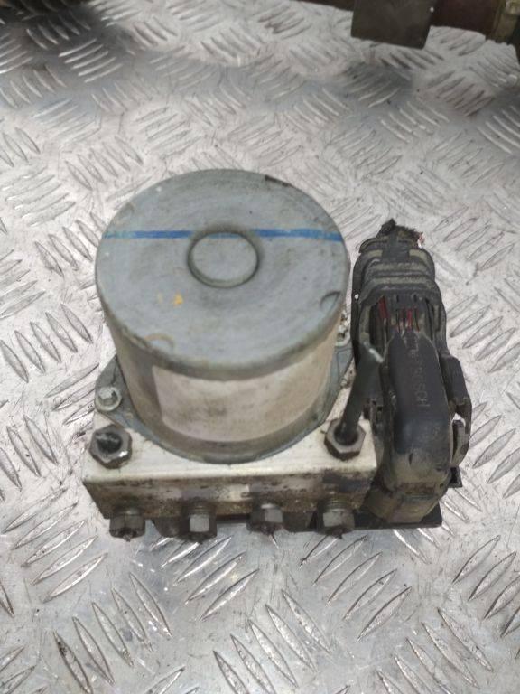 блок ABS Renault Master 3 поколение 2013, 2.3 л., дизель, 476608497R - фото №1
