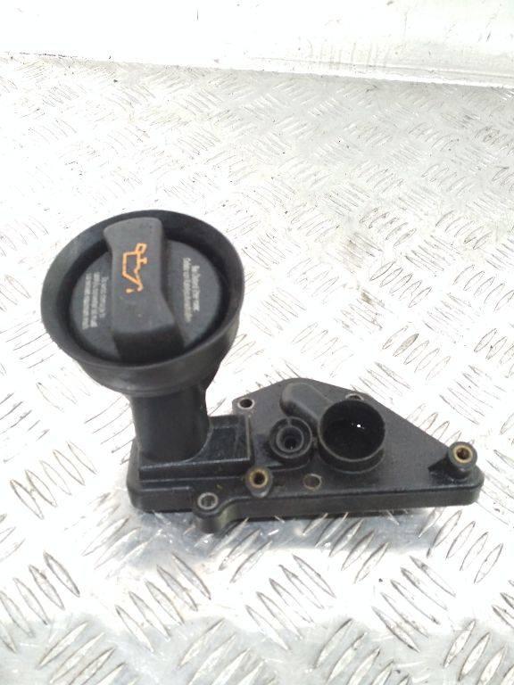 маслозаливная горловина Volkswagen Crafter 1 поколение 2010, 076115308A - фото №1