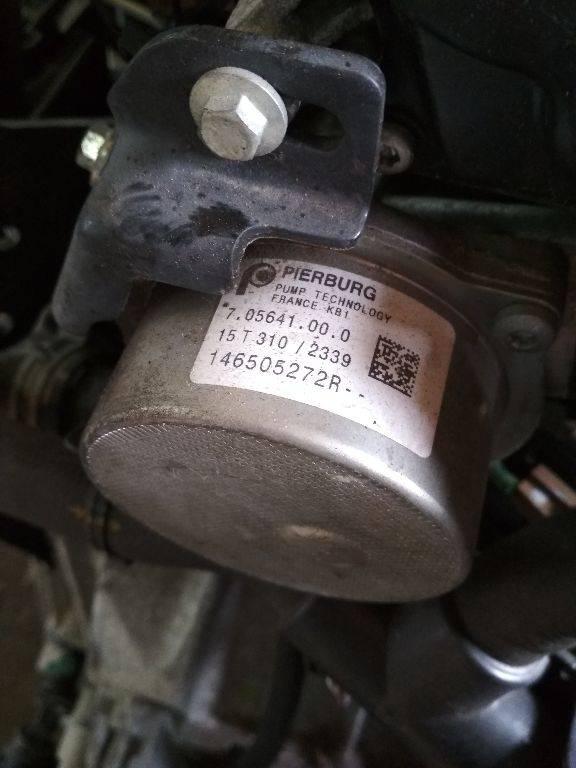 насос вакуумный Renault Clio 4 поколение 2015, 1.5 л., дизель, МКПП, 146505272R - фото №1