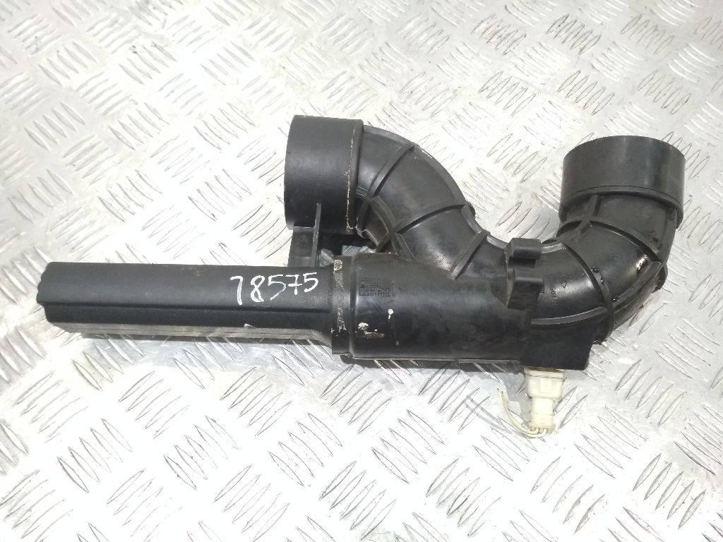 патрубок воздушного фильтра Renault Clio 2 поколение 2000, 1.6 л., бензин, АКПП, 7700869503 - фото №1