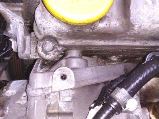 кронштейн компрессора кондиционера Opel Astra H 2004, 1.7 л., дизель, МКПП