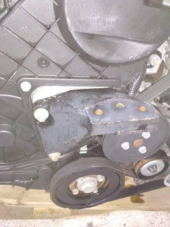 кронштейн двигателя Opel Astra H 2004, 1.7 л., дизель, МКПП, 13126628 - фото №1