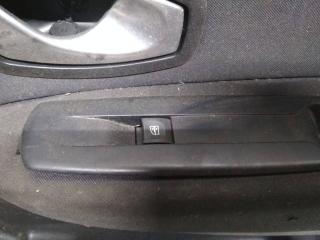 кнопка стеклоподъемника двери Renault Scenic 3 поколение 2009
