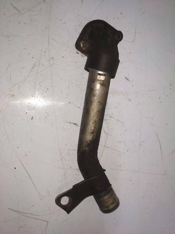 фланец (тройник) системы охлаждения Renault Megane 2 поколение 2005, 1.9 л., дизель, 7700113645 - фото №1