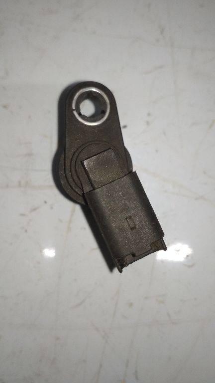 датчик коленвала Renault Megane 3 поколение 2008, 1.5 л., дизель, МКПП, 8200434068, S119455001 - фото №1