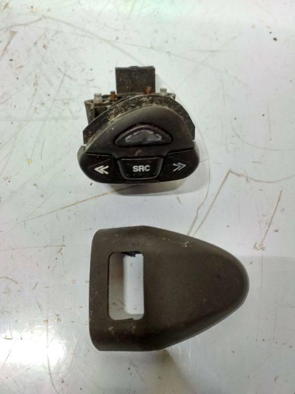 кнопки управления на руле Nissan X-Trail T30 2002, 2.2 л., дизель, 260901, 54355381RI - фото №1