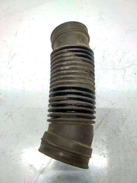 патрубок воздушного фильтра Peugeot 607 1 поколение 2002, 990153 - фото №1