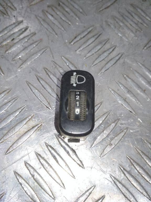 кнопка корректора фар Mercedes-Benz Sprinter 2 поколение (W906) 2006, 9065440131 - фото №1