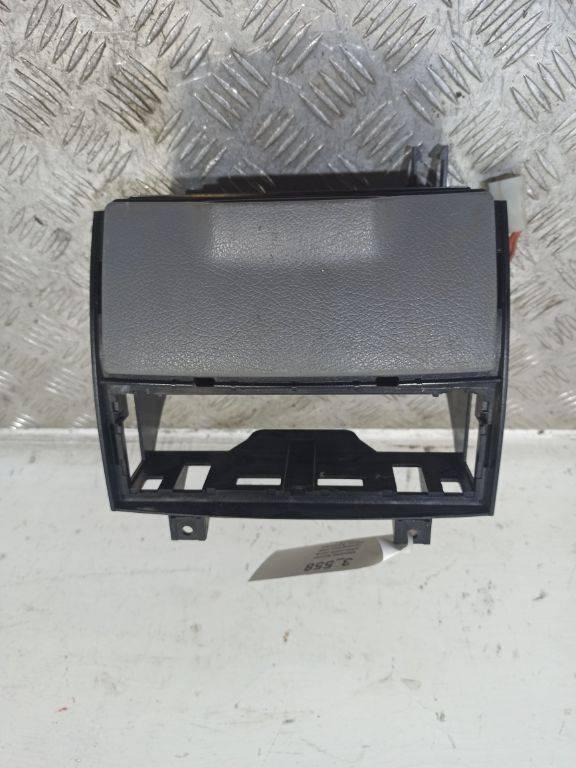 пепельница Mercedes-Benz Sprinter 2 поколение (W906) 2006, 9066800558 - фото №1