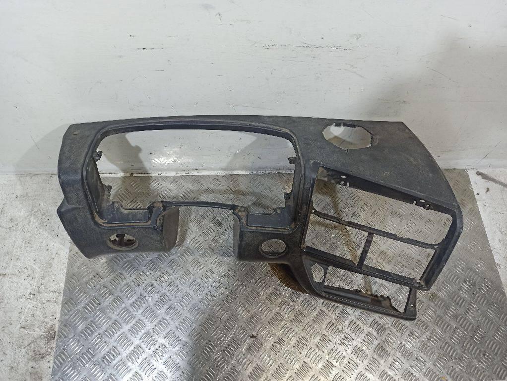 панель передняя салона (торпедо) MAN TGA 1 поколение 2004, 81617016275 - фото №1