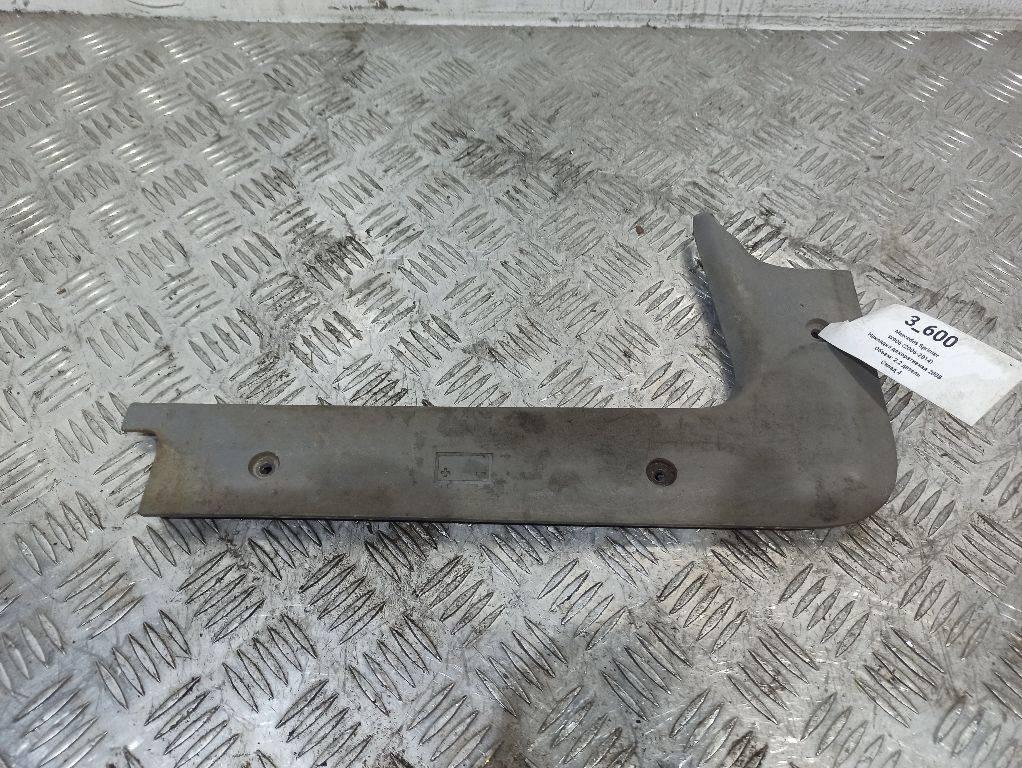 накладка на порог Mercedes-Benz Sprinter 2 поколение (W906) 2007, A9066860507 - фото №1