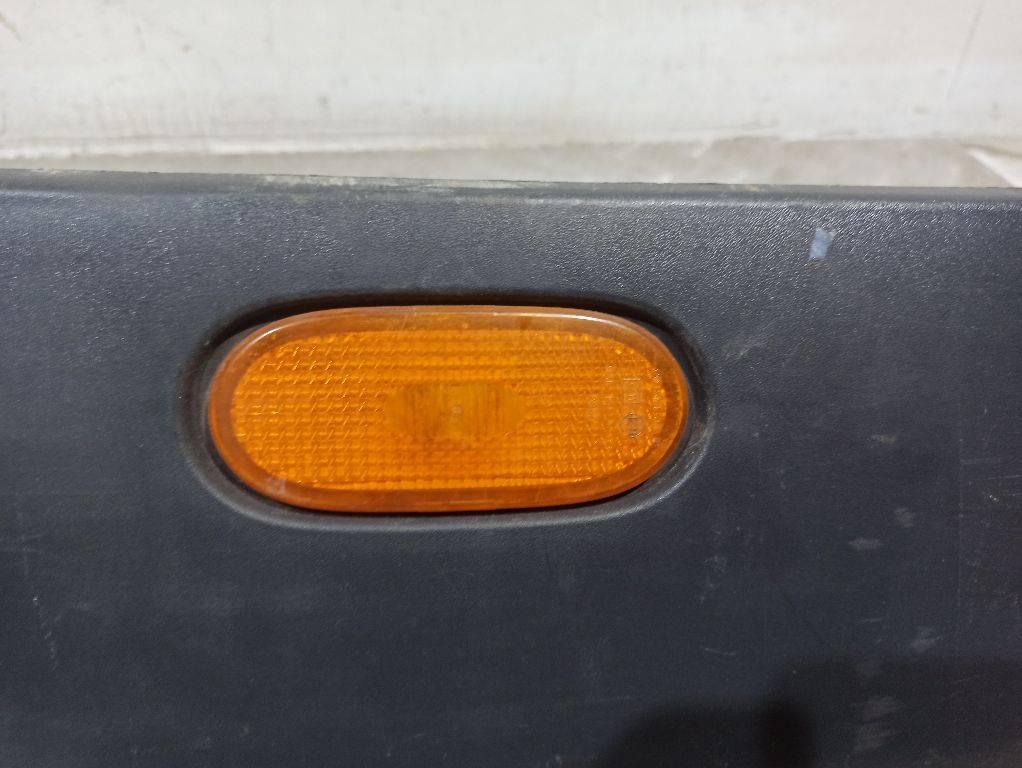 повторитель поворота на крыле правый Mercedes-Benz Sprinter 2 поколение (W906) 2006 - фото №1