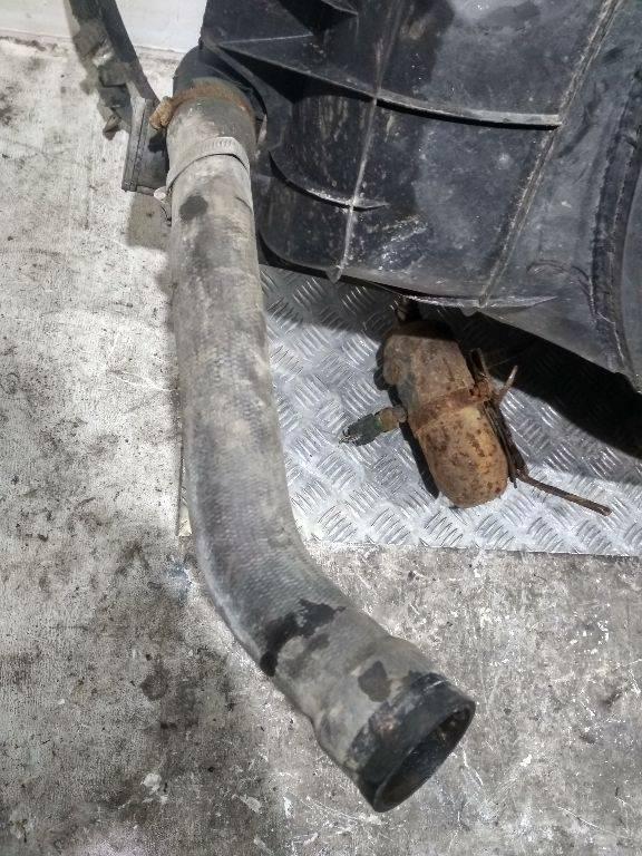 патрубок радиатора Renault Magnum 4 поколение 2005 - фото №1