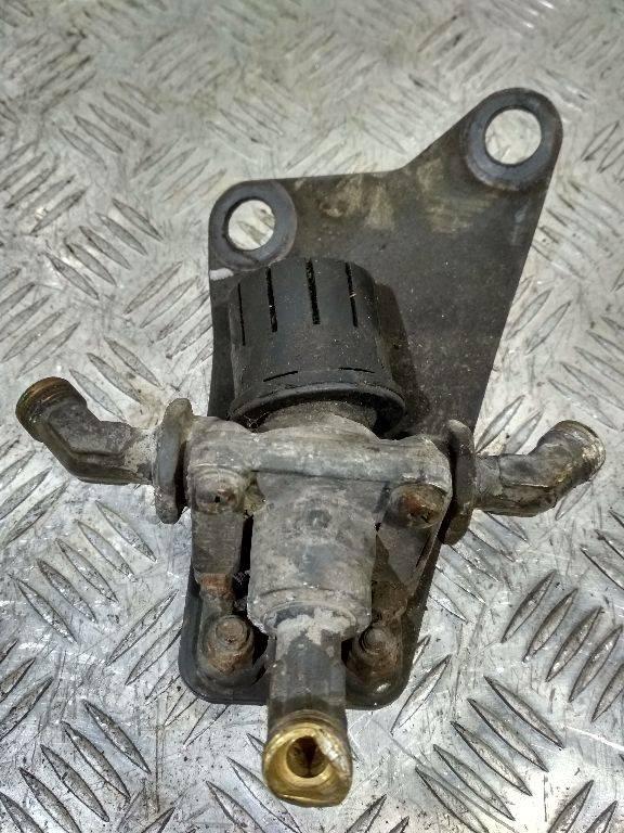 Клапан ускорительный Scania G 5 поколение 2008, 1422152 - фото №1