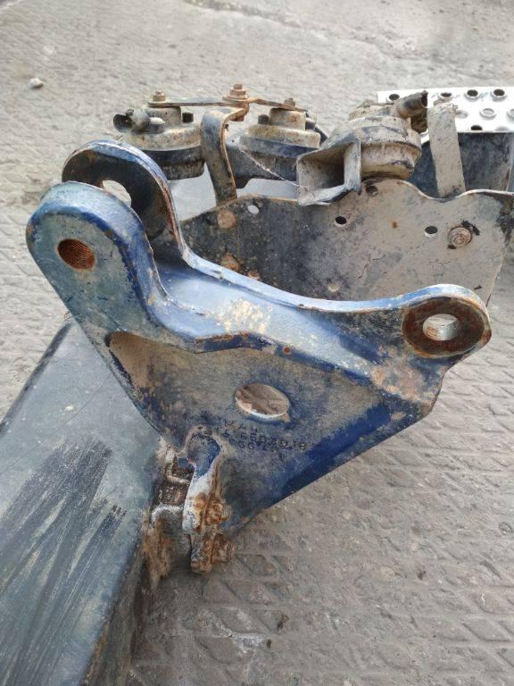 Крепление бампера переднего MAN TGA 1 поколение 2005, 81416503018 - фото №1