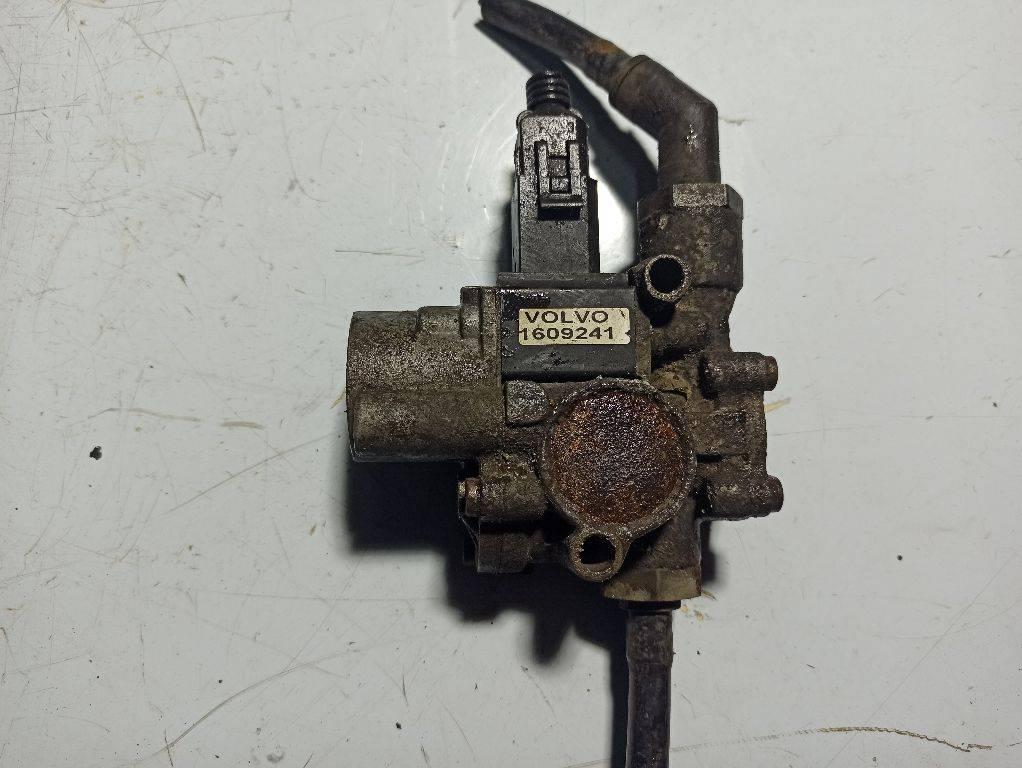 кран распределительный Volvo FH 1999, 1609241 - фото №1