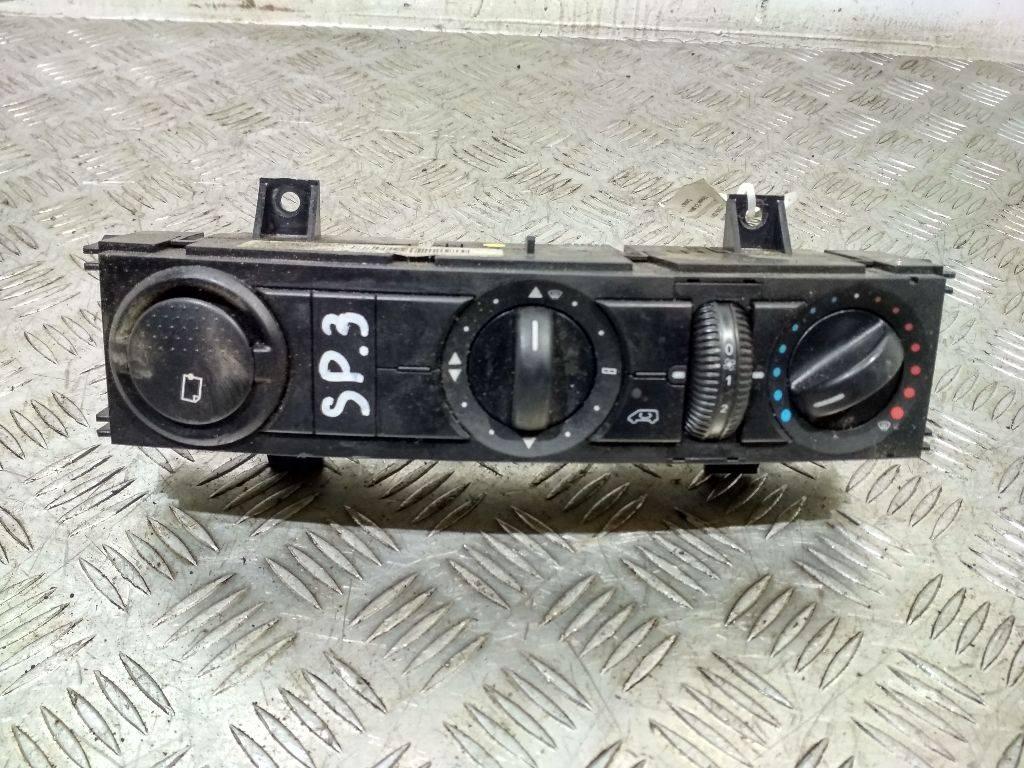 блок управления печки / климат-контроля Mercedes-Benz Sprinter 2 поколение (W906) 2006, A9068300485 - фото №1