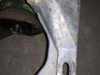 кронштейн КПП Volkswagen Sharan 1 поколение 1996, 1.9 л., дизель, МКПП, 357199353A