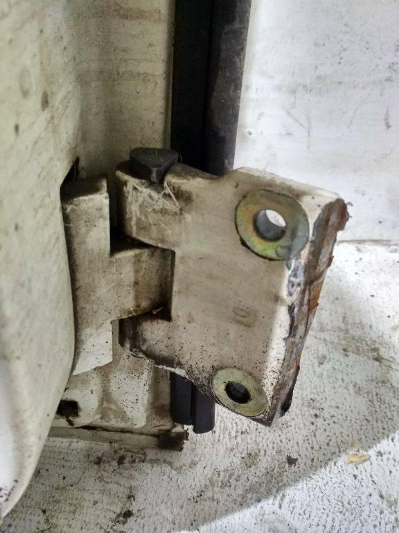 петля двери DAF 95 2 поколение (XF) 2003 - фото №1