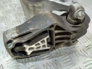 подушка крепления двигателя Mercedes-Benz CLA-Класс C117 2015, A2462401209