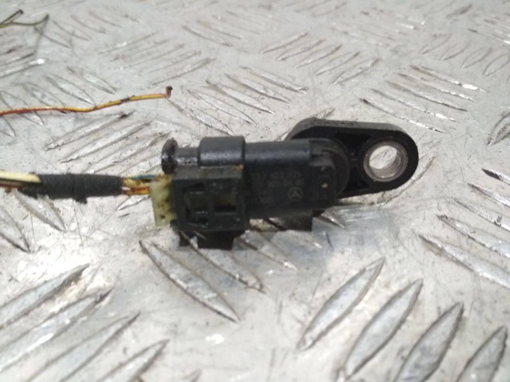 датчик распредвала Mercedes-Benz CLA-Класс C117 2015, 1.6 л., бензин, АКПП, A2709050400 - фото №1