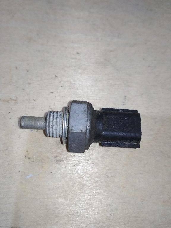 датчик температуры охлаждающей жидкости Renault Laguna 3 поколение 2009, 77101968 - фото №1