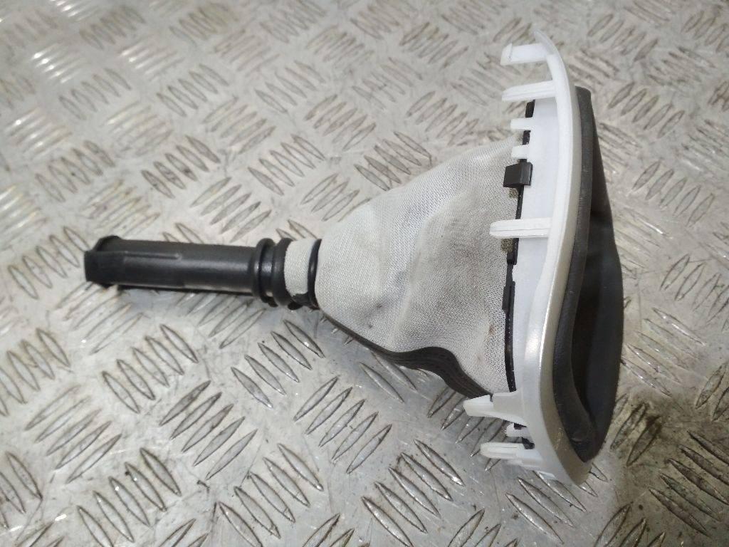 чехол рычага КПП Renault Megane 3 поколение 2008, 8200781240 - фото №1