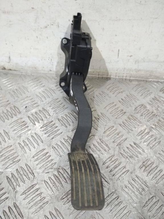 педаль Peugeot 208 1 поколение 2015, 9671433780 - фото №1