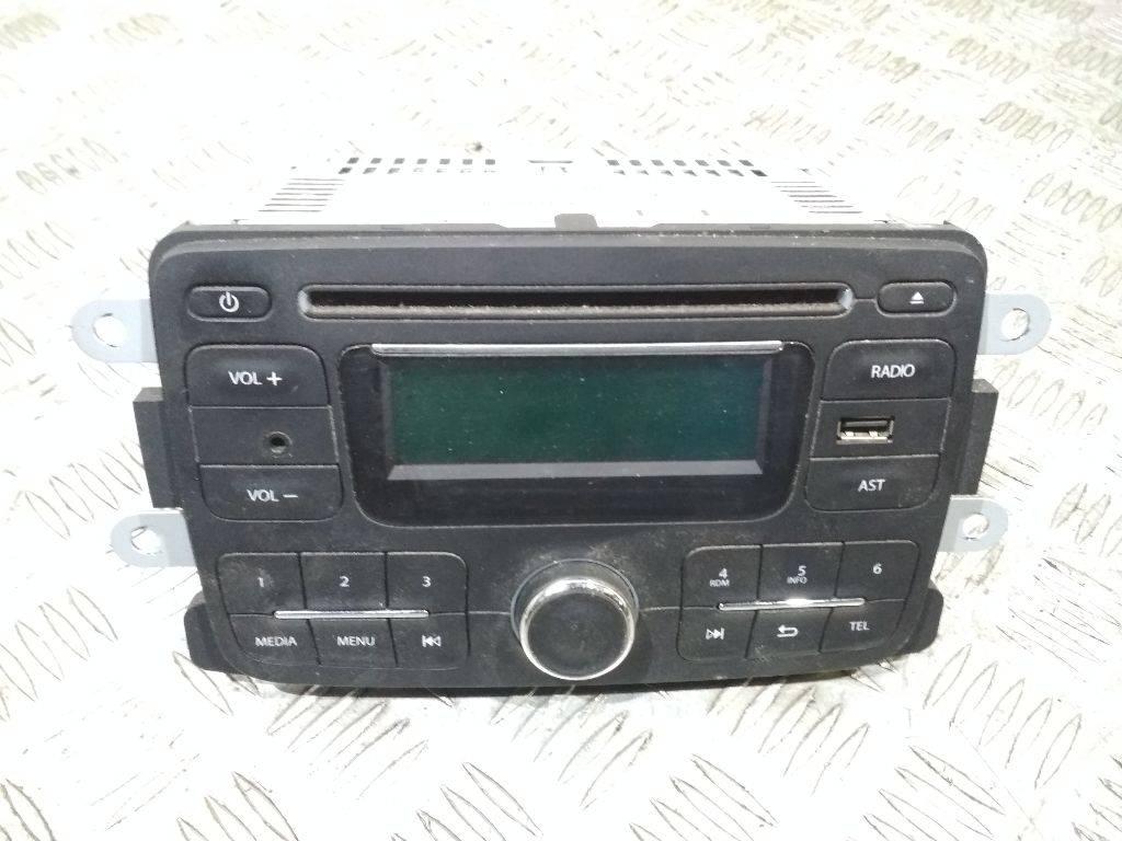 магнитола Renault Logan 2 поколение 2013, AGC-0060RF-A - фото №1