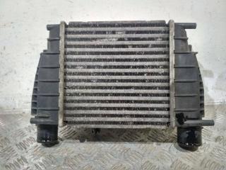 интеркулер Renault Clio 3 поколение [рестайлинг] 2009, 8200471888