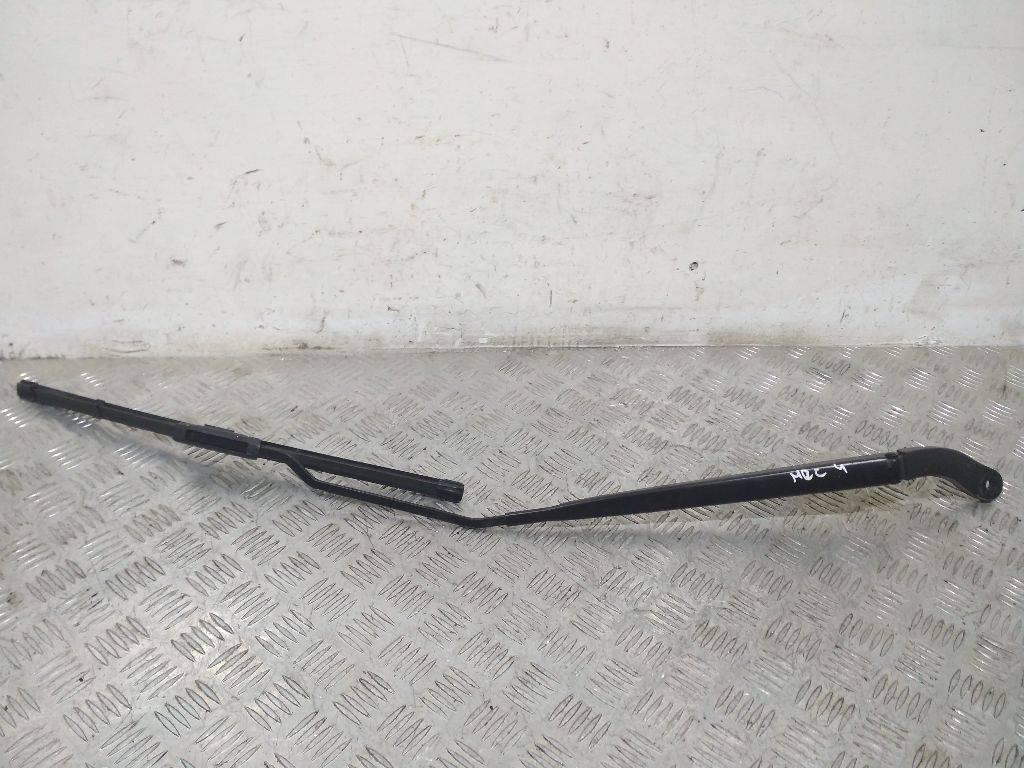 щеткодержатель (поводок стеклоочистителя, дворник) Renault Megane 4 поколение 2018, 288861068R - фото №1