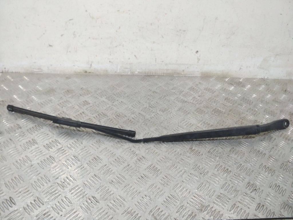 щеткодержатель (поводок стеклоочистителя, дворник) Renault Megane 3 поколение 2011, 288860005R - фото №1