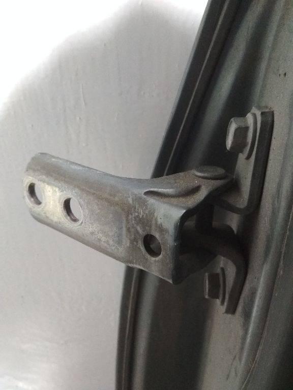 петля двери Peugeot 4007 1 поколение 2007 - фото №1