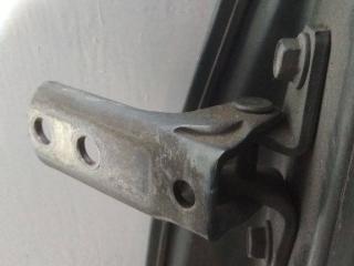 петля двери Peugeot 4007 1 поколение 2007