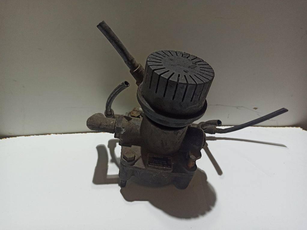 Клапан ускорительный Volvo FH 2000, 0481026019 - фото №1